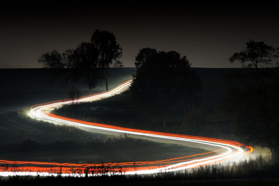 Country road at night od Przemek Wielicki