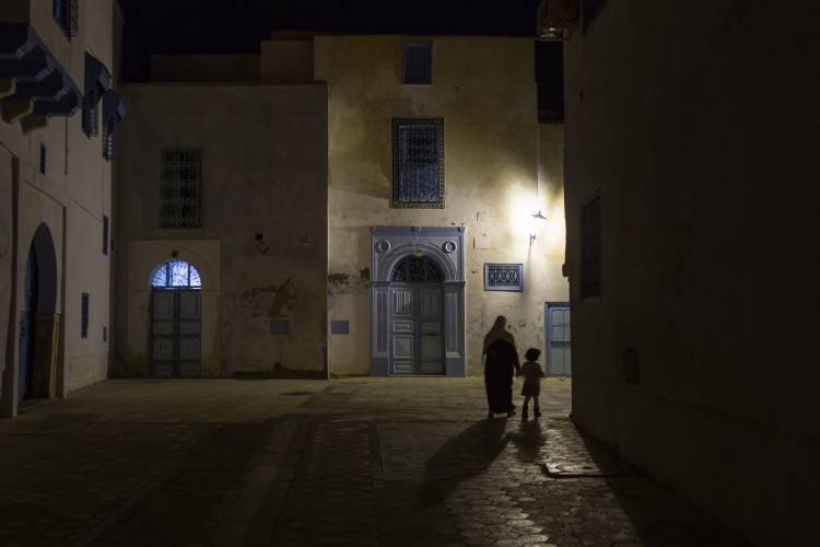 A quiet evening in Kairouan od Rolando Paoletti