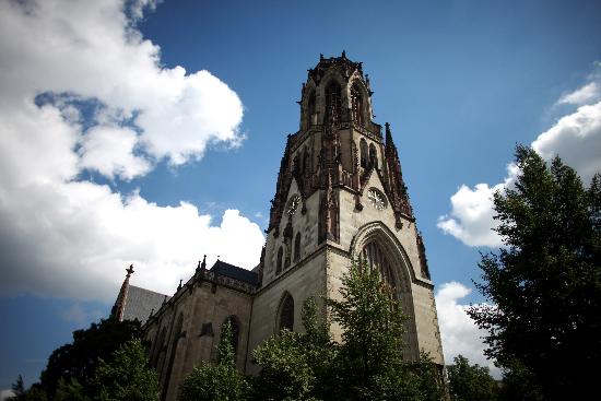 Kirche St. Agnes in Köln od Rolf Vennenbernd