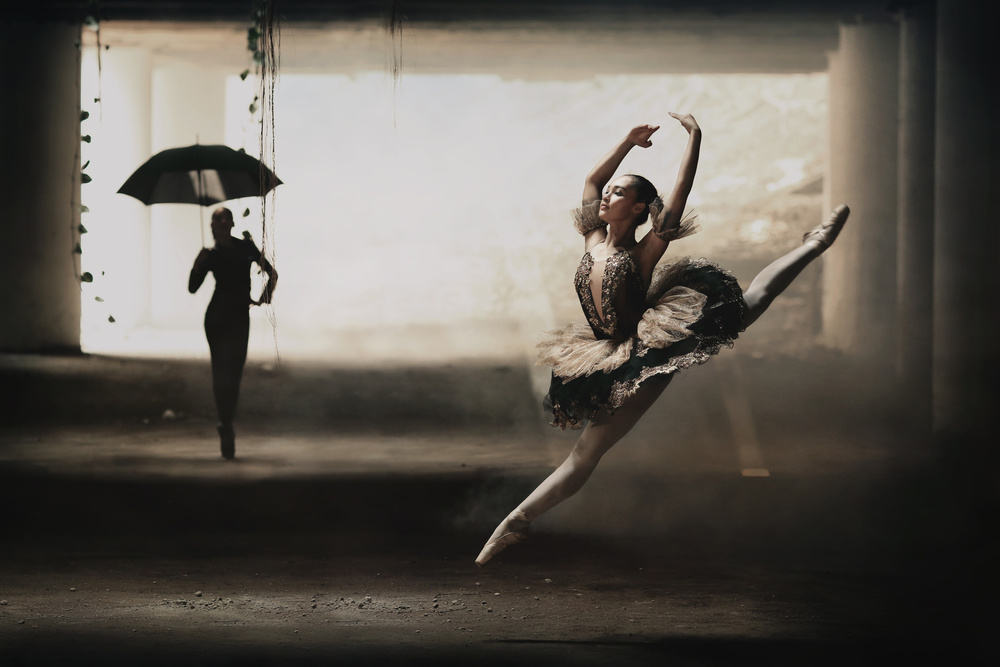 Street Ballerinas od Sebastian Kisworo