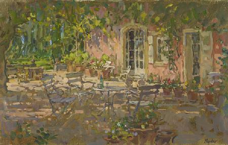 Shaded Table, Le Thor