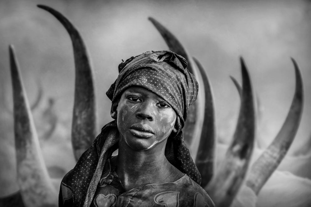 Boy of Mundari, South Sudan od Svetlin Yosifov