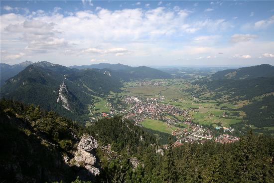 Bayern - Blick auf Oberammergau od Tobias Hase