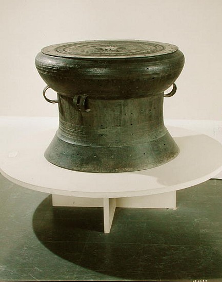 Drum, Dong Son style, 2nd-1st century BC (bronze) (see also 181009) od Vietnamese School