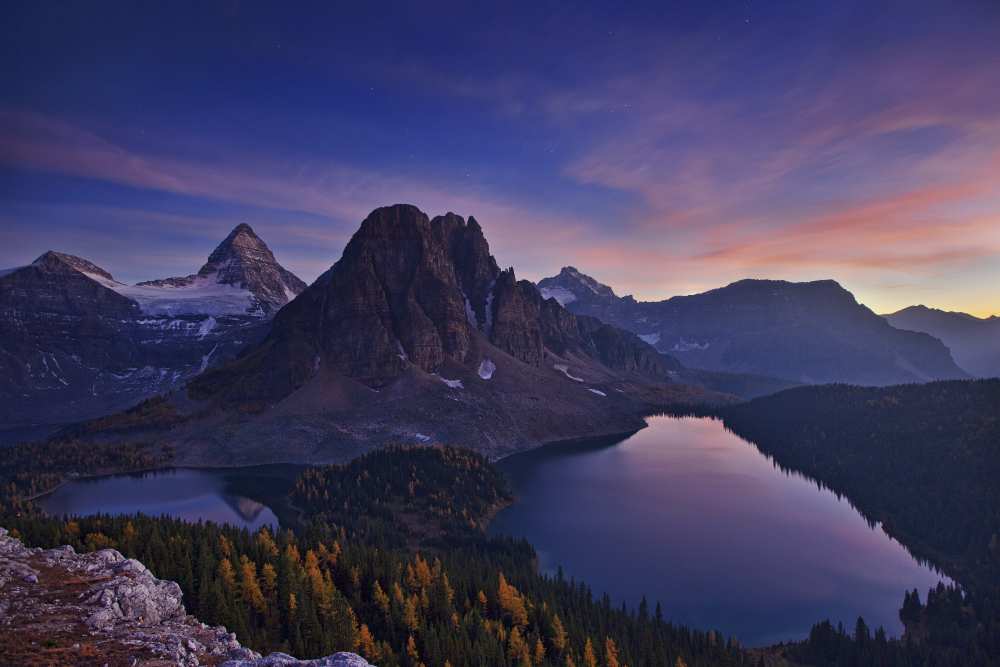 Twilight at Mount Assiniboine od Yan Zhang