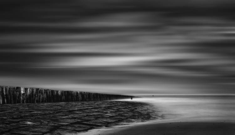 The sea is emotion incarnate od Yvette Depaepe